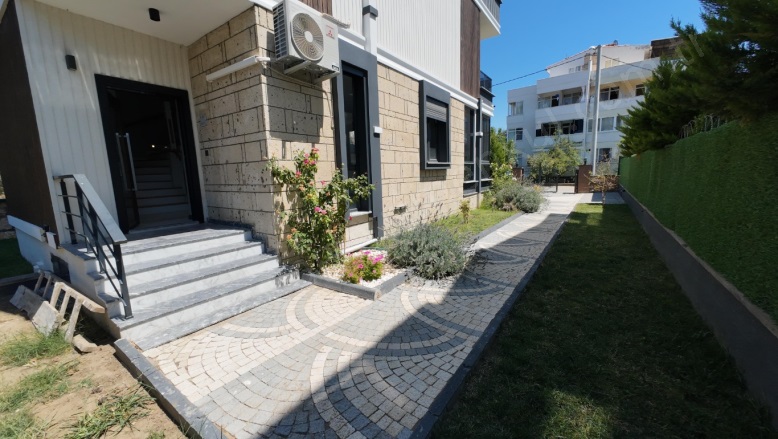Altınoluk Mah. Edremit Satılık Villa |  4+1 Oda | 180M2 24.500.000Tl  Krediye Uygun  | Tripleks | Yerden Isıtma | 3 Banyo | 4 Yatak Odası Resim-4