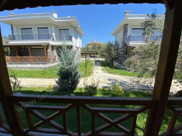 Altınoluk Narlıda Butik Sitede Müstakil 3+1 Satılık Villa Edremit Narlı Mah