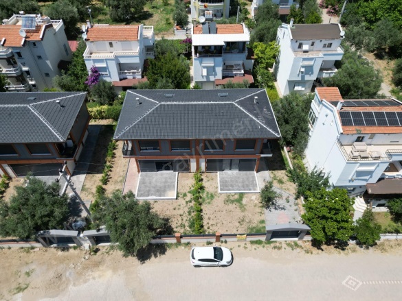Mıhlı Mah-Küçükkuyu Köyü. Ayvacık Satılık Villa |  4+1 Oda | 160M2 15.500.000Tl  Krediye Uygun  | Dubleks | Kat Kaloriferi | 3 Banyo | 4 Yatak Odası Resim-2