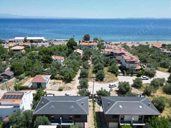 Küçükkuyu Mıhlıda Denize 150 Metre Lar 4+1 Satılık Villa Ayvacık Mıhlı Mah-Küçükkuyu Köyü