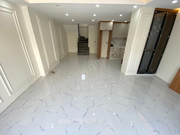 Güre Cumhuriyet Mah. Edremit Satılık Villa |  4+1 Oda | 170M2 16.500.000Tl  Krediye Uygun  | Tripleks | Yerden Isıtma | 3 Banyo | 4 Yatak Odası Resim-3