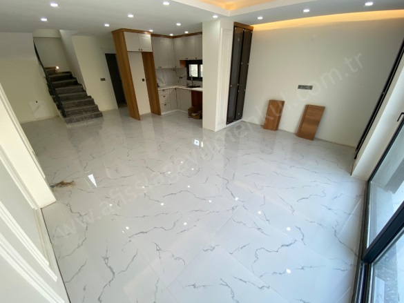 Güre Cumhuriyet Mah. Edremit Satılık Villa |  4+1 Oda | 170M2 16.500.000Tl  Krediye Uygun  | Tripleks | Yerden Isıtma | 3 Banyo | 4 Yatak Odası Resim-4