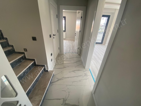 Akçay Mah. Edremit Satılık Daire |  3+1 Oda | 130M2 9.000.000Tl  Krediye Uygun  | 3. Kat | Doğalgaz(Kombi) | 2 Banyo | 3 Yatak Odası Resim-5