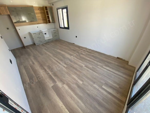 Altınoluk Mah. Edremit Satılık Daire |  1+1 Oda | 65M2 5.750.000Tl  Krediye Uygun  | 3. Kat | Yerden Isıtma | 1 Banyo | 1 Yatak Odası Resim-4