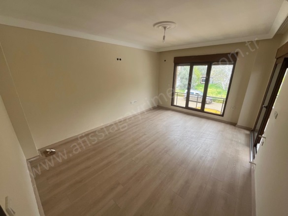 Altınoluk Mah. Edremit Satılık Daire |  2+1 Oda | 95M2 5.900.000Tl  Krediye Uygun  | 2. Kat | Klima | 1 Banyo | 2 Yatak Odası Resim-2