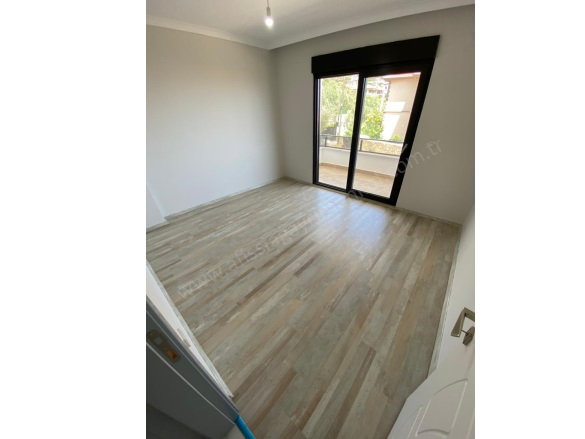 Altınoluk Mah. Edremit Satılık Villa |  4+1 Oda | 145M2 14.000.000Tl  Krediye Uygun  | Tripleks | Kat Kaloriferi | 3 Banyo | 4 Yatak Odası Resim-5