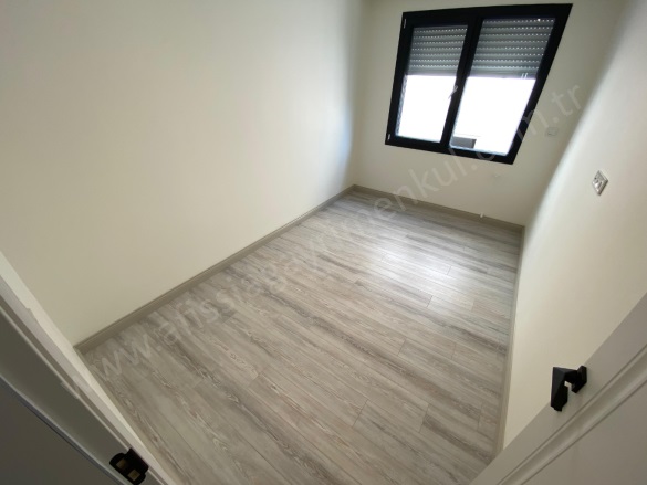 Altınoluk Mah. Edremit Satılık Daire |  2+1 Oda | 90M2 5.800.000Tl  Krediye Uygun  | 3. Kat | Kat Kaloriferi | 1 Banyo | 2 Yatak Odası Resim-4