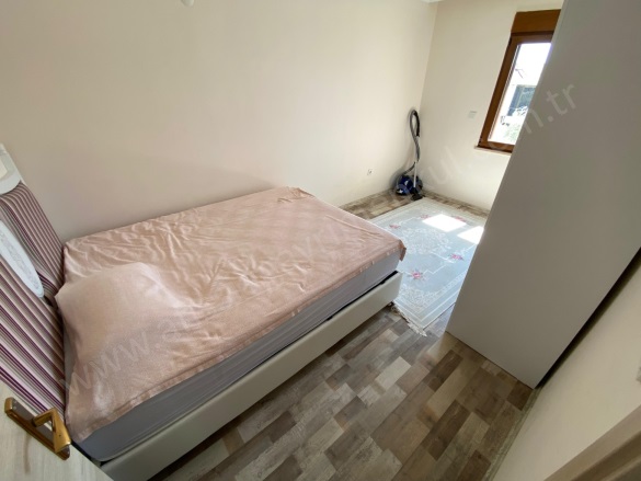 Altınoluk Mah. Edremit Satılık Daire |  2+1 Oda | 110M2 7.000.000Tl  Krediye Uygun  | 2. Kat | Klima | 1 Banyo | 2 Yatak Odası Resim-3