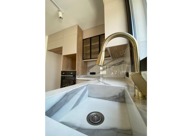 Güre Mah. Edremit Satılık Villa |  5+1 Oda | 180M2 19.600.000Tl  Krediye Uygun  | Tripleks | Şömine | 4 Banyo | 5 Yatak Odası Resim-1