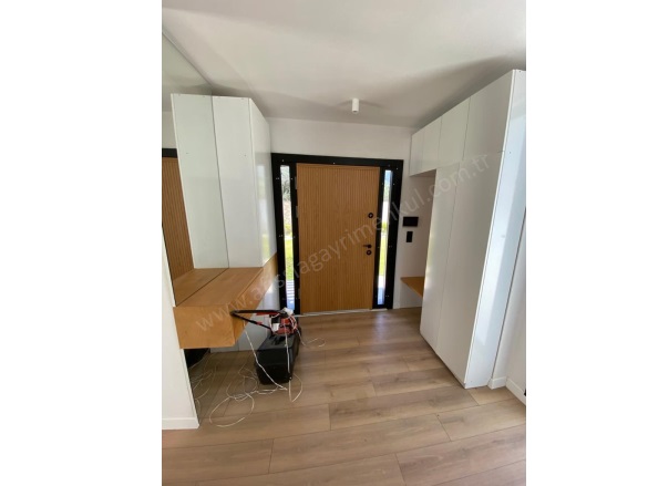 Güre Mah. Edremit Satılık Villa |  5+1 Oda | 180M2 19.600.000Tl  Krediye Uygun  | Tripleks | Şömine | 4 Banyo | 5 Yatak Odası Resim-2