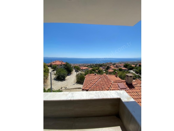 Altınoluk Mah. Edremit Satılık Villa |  4+1 Oda | 140M2 12.000.000Tl  Krediye Uygun  | Villa | Kat Kaloriferi | 2 Banyo | 4 Yatak Odası Resim-2