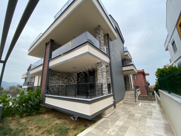 Altınoluk Mah. Edremit Satılık Villa |  4+2 Oda | 165M2 14.500.000Tl  Krediye Uygun  | Tripleks | Kat Kaloriferi | 3 Banyo | 4 Yatak Odası Resim-3