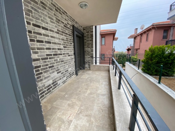 Altınoluk Mah. Edremit Satılık Villa |  4+2 Oda | 165M2 14.500.000Tl  Krediye Uygun  | Tripleks | Kat Kaloriferi | 3 Banyo | 4 Yatak Odası Resim-4