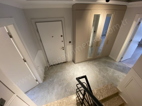 Altınoluk Mah. Edremit Satılık Villa |  4+2 Oda | 165M2 14.500.000Tl  Krediye Uygun  | Tripleks | Kat Kaloriferi | 3 Banyo | 4 Yatak Odası Resim-5