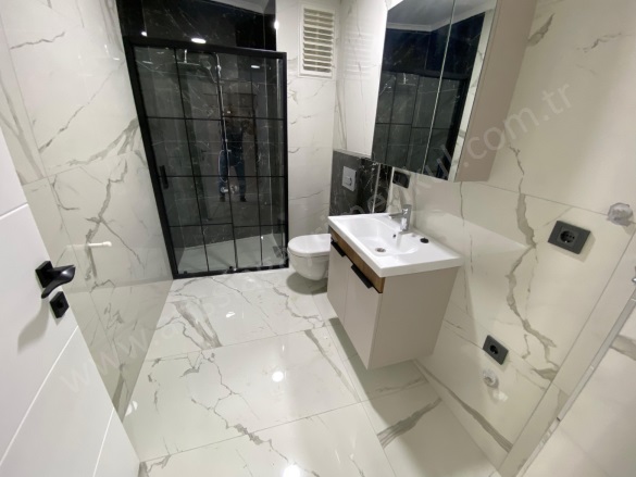 Altınoluk Mah. Edremit Satılık Daire |  2+1 Oda | 100M2 5.450.000Tl  Krediye Uygun  | 2. Kat | Kat Kaloriferi | 1 Banyo | 2 Yatak Odası Resim-3