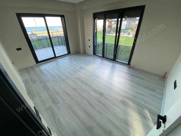 Altınolukta Havuzlu Lüks Sitede 2+1 Ler Satılık Daire Edremit Altınoluk Mah