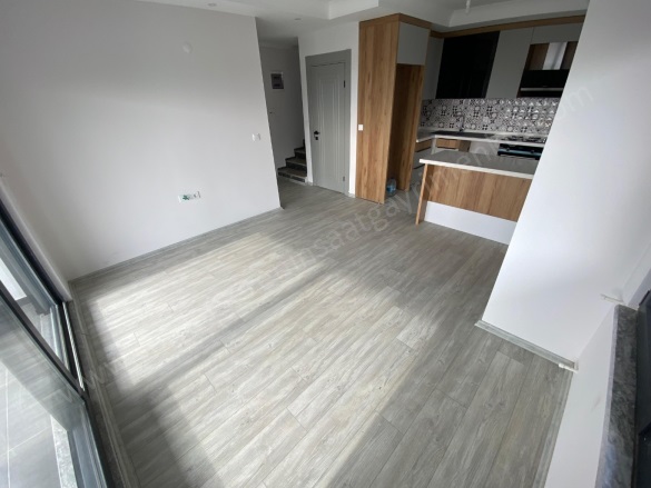 Altınoluk Mah. Edremit Satılık Daire |  2.5+1 Oda | 150M2 7.500.000Tl  Krediye Uygun  | 2. Kat | Klima | 2 Banyo | 2 Yatak Odası Resim-5