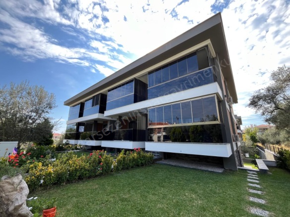 Altınoluk Mah. Edremit Satılık Daire |  3+1 Oda | 145M2 10.400.000Tl  Krediye Uygun  | Bahçe Dubleksi | Klima | 2 Banyo | 3 Yatak Odası Resim-2