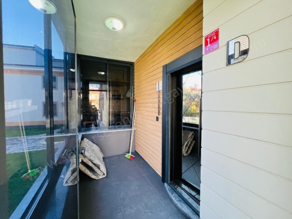 Güre Cumhuriyet Mah. Edremit Satılık Villa |  6+1 Oda | 220M2 22.000.000Tl  Krediye Uygun  | Tripleks | 4 Banyo | 6 Yatak Odası Resim-4