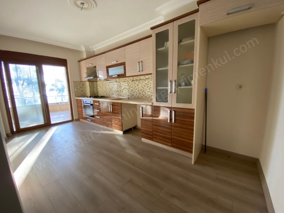 Altınoluk Mah. Edremit Satılık Daire |  3+1 Oda | 165M2 14.500.000Tl  Krediye Uygun  | 3. Kat | Klima | 2 Banyo | 3 Yatak Odası Resim-4