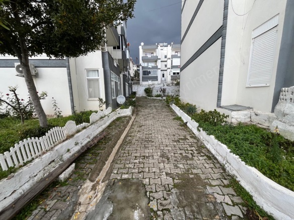 Altınoluk Mah. Edremit Satılık Daire |  2+1 Oda | 90M2 3.650.000Tl  Krediye Uygun  | 3. Kat | Klima | 1 Banyo | 2 Yatak Odası Resim-2