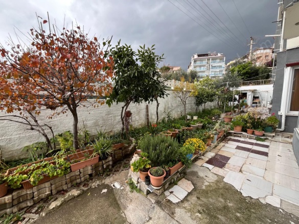 Altınoluk Mah. Edremit Satılık Daire |  2+1 Oda | 90M2 3.650.000Tl  Krediye Uygun  | 3. Kat | Klima | 1 Banyo | 2 Yatak Odası Resim-3