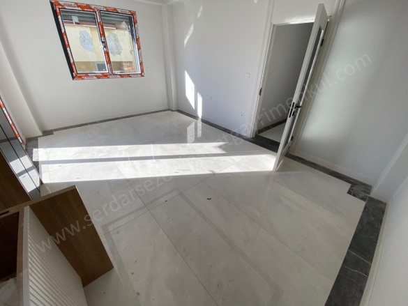 Altınoluk Mah. Edremit Satılık Daire |  140M2 13.000.000Tl | 3. Kat | Yerden Isıtma | 2 Banyo Resim-4