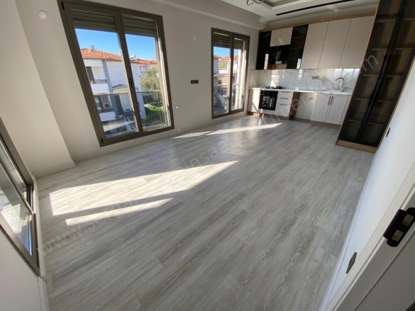 Altınoluk Mah. Edremit Satılık Daire |  3+1 Oda | 160M2 10.500.000Tl  Krediye Uygun  | Dubleks | Yerden Isıtma | 2 Banyo | 3 Yatak Odası Resim-4