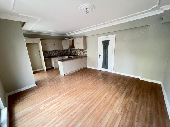 Altınoluk Mah. Edremit Satılık Daire |  3+1 Oda | 125M2 6.100.000Tl  Krediye Uygun  | Yüksek Giriş | Klima | 1 Banyo | 3 Yatak Odası Resim-3