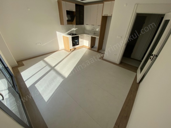 Altınoluk Mah. Edremit Satılık Daire |  2+1 Oda | 95M2 9.500.000Tl  Krediye Uygun  | Yüksek Giriş | Yerden Isıtma | 1 Banyo | 2 Yatak Odası Resim-3