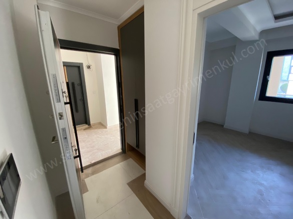 Altınoluk Mah. Edremit Satılık Daire |  2+1 Oda | 95M2 9.500.000Tl  Krediye Uygun  | Yüksek Giriş | Yerden Isıtma | 1 Banyo | 2 Yatak Odası Resim-4