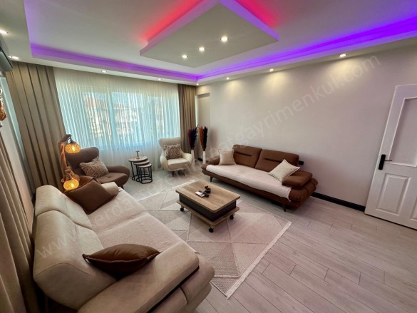 Altınoluk Mah. Edremit Satılık Daire |  6+2 Oda | 230M2 8.500.000Tl  Krediye Uygun  | 3. Kat | Klima | 2 Banyo | 6 Yatak Odası Resim-1