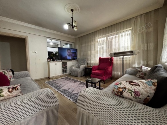 Altınoluk Mah. Edremit Satılık Daire |  2+1 Oda | 90M2 3.950.000Tl  Krediye Uygun  | 1. Kat | Klima Resim-3