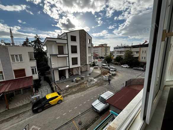 Altınolukta Anayolun Altında 1+1 Ayrı Mutfak Satılık Daire Edremit Altınoluk Mah