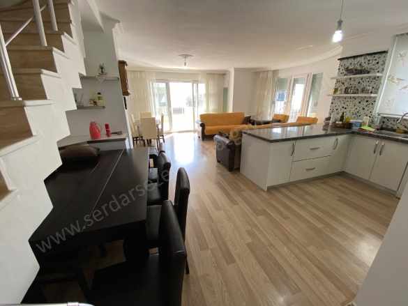 Altınolukta Bahçeli Müştemilatlı Trıplex 3+2 Satılık Villa Edremit Altınoluk Mah