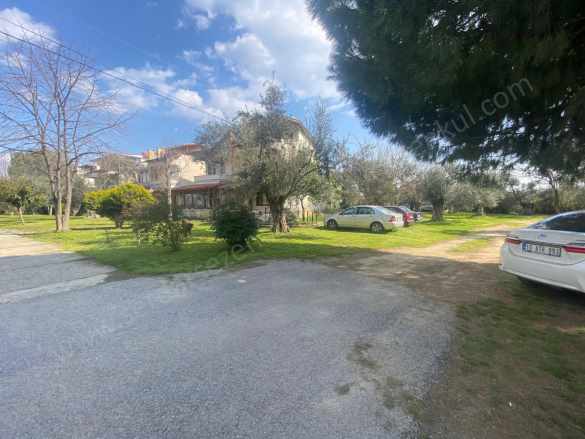 Serdar Sezenaltınoluk Fenerde Havuzlu Site içinde Fırsat 3+1 Satılık Villa Edremit Avcılar Mah