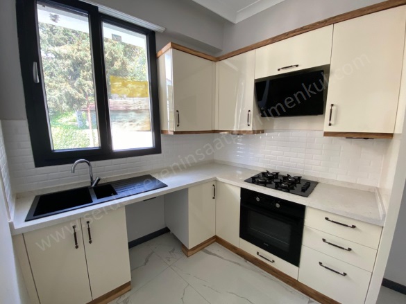 Altınoluk Mah. Edremit Satılık Daire |  2+1 Oda | 110M2 4.650.000Tl  Krediye Uygun  | Yüksek Giriş | 1 Banyo | 2 Yatak Odası Resim-2