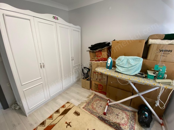 Altınoluk Mah. Edremit Satılık Daire |  3+1 Oda | 165M2 10.000.000Tl  Krediye Uygun  | 2. Kat | 2 Banyo Resim-4