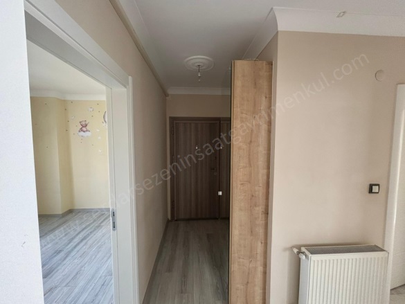 Atatürk Mah. Edremit Kiralık Daire |  2+1 Oda | 95M2 Aylık 25.000Tl | 3. Kat | Doğalgaz(Kombi) | 1 Banyo Resim-4