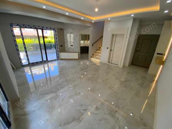 Altınoluk Narlıda Denize Yakın Trıplex 4+1 Satılık Villa Edremit Narlı Mah