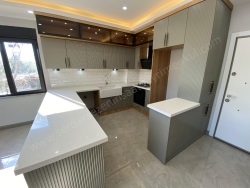 Edremit Narlı Mah. Satılık Villa 4+1 165 M2 | Tripleks | Kat Kaloriferi | 3 Banyo | 4 Yatak Odası