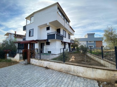 Altınolukta Deniz Manzaralı Trıplex 4+1 Satılık Villa Edremit Altınoluk Mah