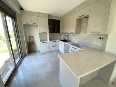 Villa For Sale in  Turkey, Canakkale, Ayvacik, Sahil neighborhood-Kucukkuyu Koyu. , 3+1 Room, 140 m2