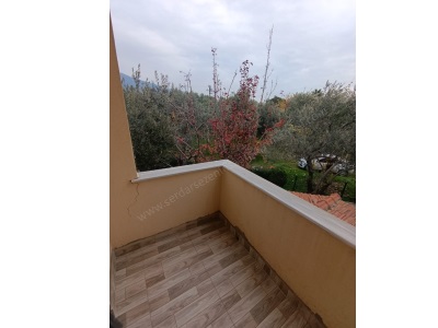 Altınoluk Narlıda Havuzlu Sitede Fırsat Yazlık 3+1 Satılık Villa Edremit Narlı Mah