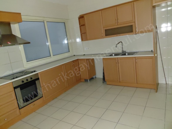 Alaybey Mah. Karşıyaka Satılık Daire |  3+1 Oda | 220M2 13.000.000Tl  Krediye Uygun  | 2. Kat | Merkezi Isınma(Pay Ölçer) | 2 Banyo | 1 Yatak Odası Resim-4