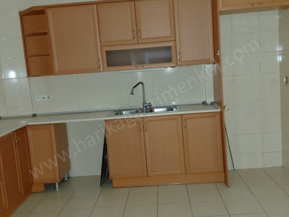 Alaybey Mah. Karşıyaka Satılık Daire |  3+1 Oda | 220M2 13.000.000Tl  Krediye Uygun  | 2. Kat | Merkezi Isınma(Pay Ölçer) | 2 Banyo | 1 Yatak Odası Resim-5