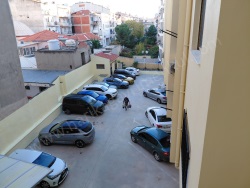 Karşıyaka Tuna Mah. Kiralık Daire 3+1 220 M2 | Merkezi Isınma | 2 Banyo | 1 Yatak Odası