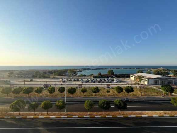 Muhteşem Manzarasıyla 3+1 Satılık Daire Merkez Mah Abana Emlak