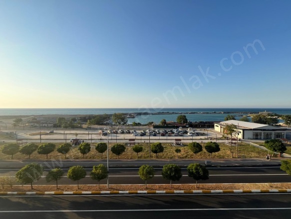 Merkez Mah. Abana Satılık Daire |  3+1 Oda | 120M2 2.950.000Tl  Krediye Uygun  Eşyalı  | 5. Kat | Doğalgaz(Kombi) | 1 Banyo | 3 Yatak Odası Resim-1