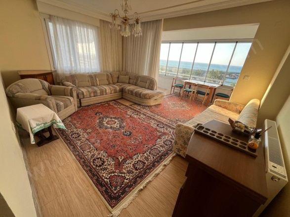 Merkez Mah. Abana Satılık Daire |  3+1 Oda | 120M2 2.950.000Tl  Krediye Uygun  Eşyalı  | 5. Kat | Doğalgaz(Kombi) | 1 Banyo | 3 Yatak Odası Resim-3